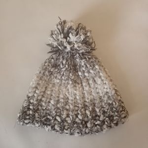Sonoma Black and White Knit Pom-Pom Hat